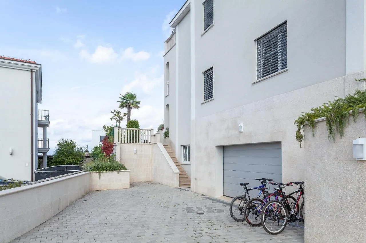Luxury Rooms Vila Carissa Malinska Kroatien