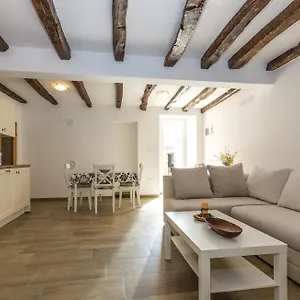 apartment-nena-rakotule.in-istria.net/